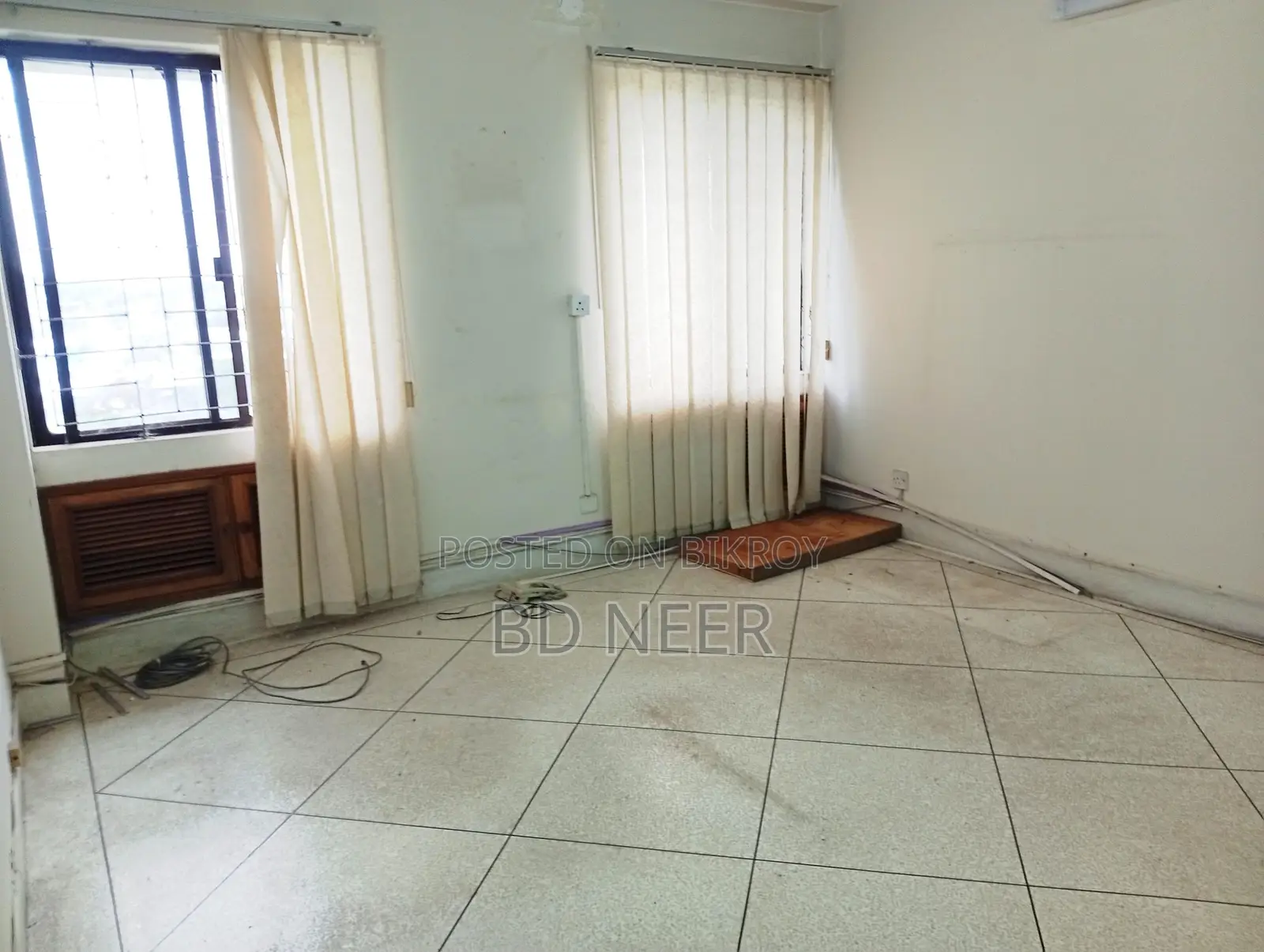 Lake View 3500 Sft Office For Rent in Gulshan-1