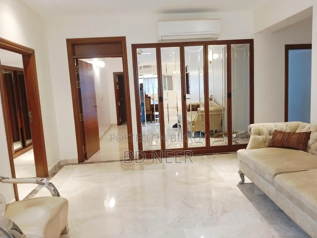Luxury Furniture 4 Bedroom Apt. Rent in Gulshan-1