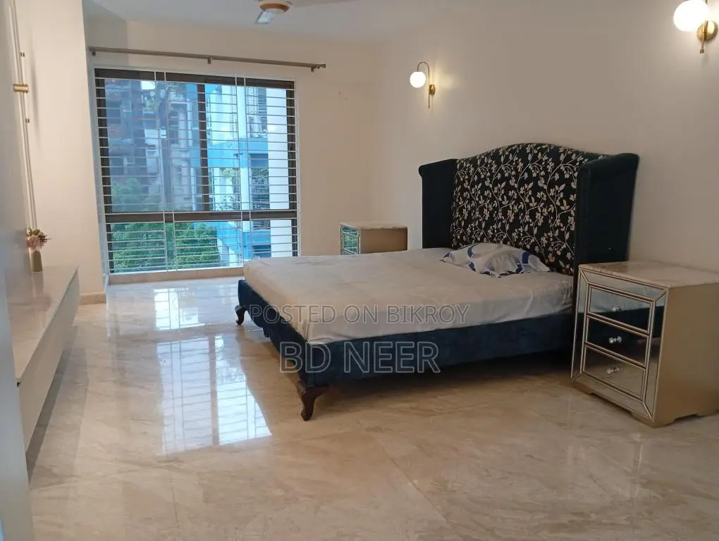 Luxury Furniture 4 Bedroom Apt. Rent in Gulshan-1