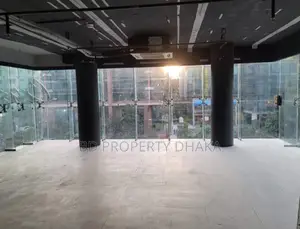 ৫৮০০ বর্গফুটের কমার্শিয়াল স্পেস ভাড়া হবে