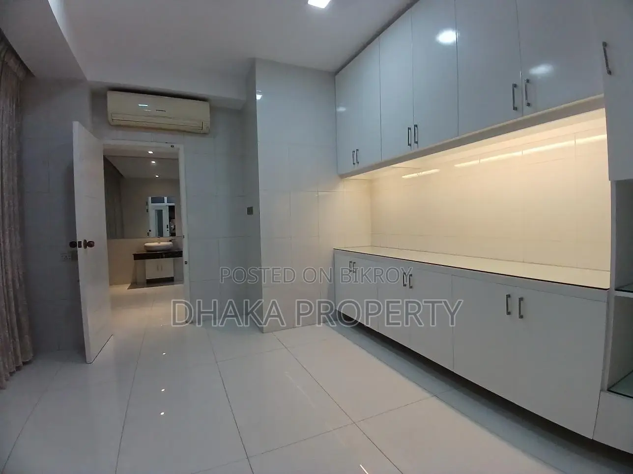 Dream_Apartment Luxurious Full Furnish Rent@Baridhara Diplomatic Zone