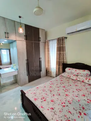 Spacious 2200 sq.ft Luxury Furnished Apt With Lake View – Gulshan-1