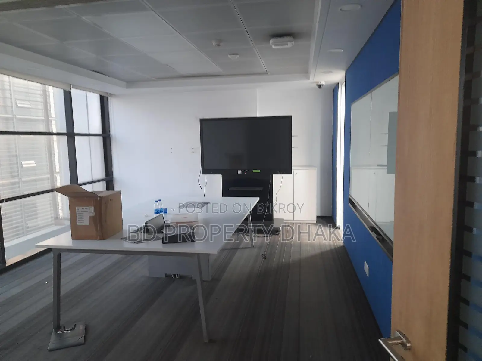 12130 Sqft Open A.C Decorated Commercial Space Rent In Gulshan Avenue