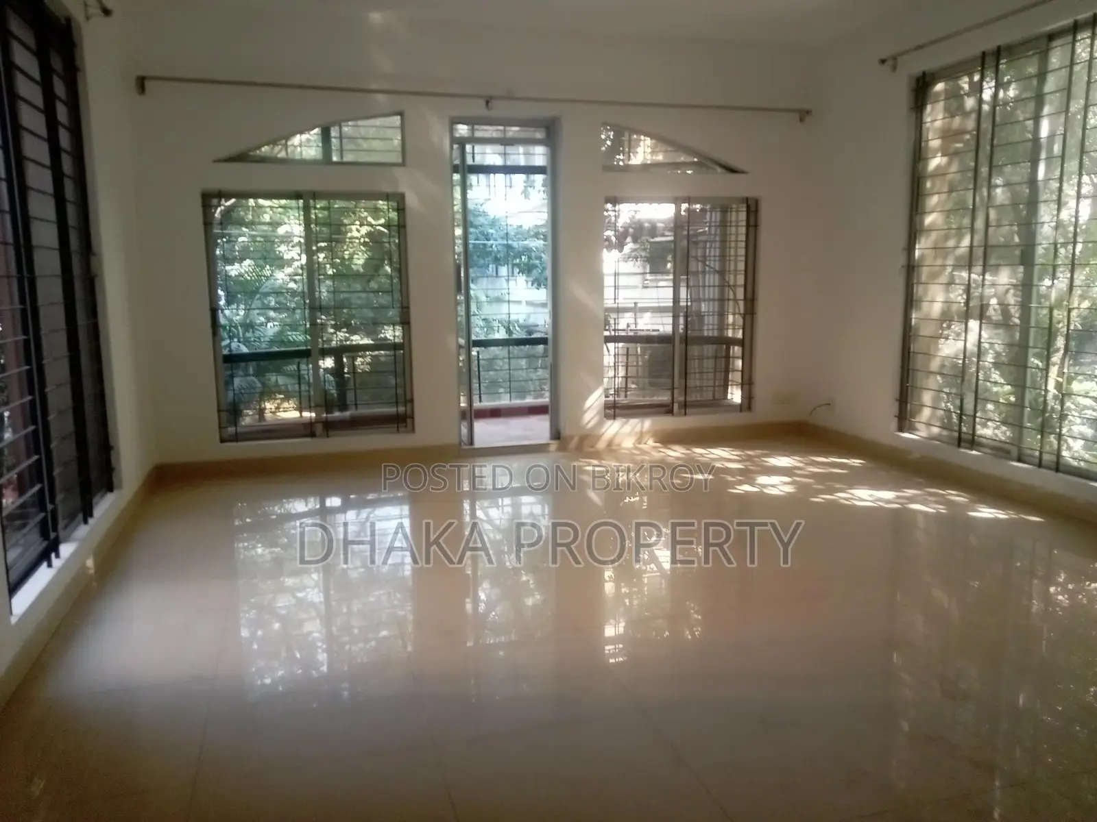 2600-Sqft 3 Beds Apartment Rent in Gulshan -2