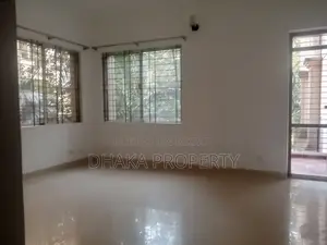 2600-Sqft 3 Beds Apartment Rent in Gulshan -2