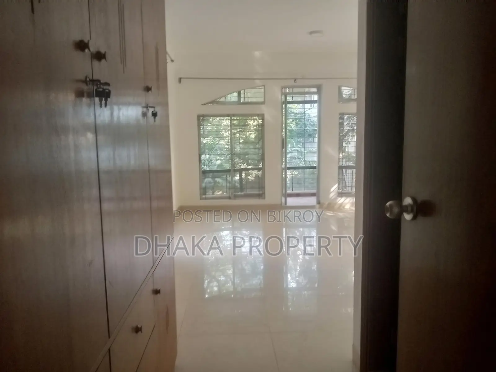 2600-Sqft 3 Beds Apartment Rent in Gulshan -2