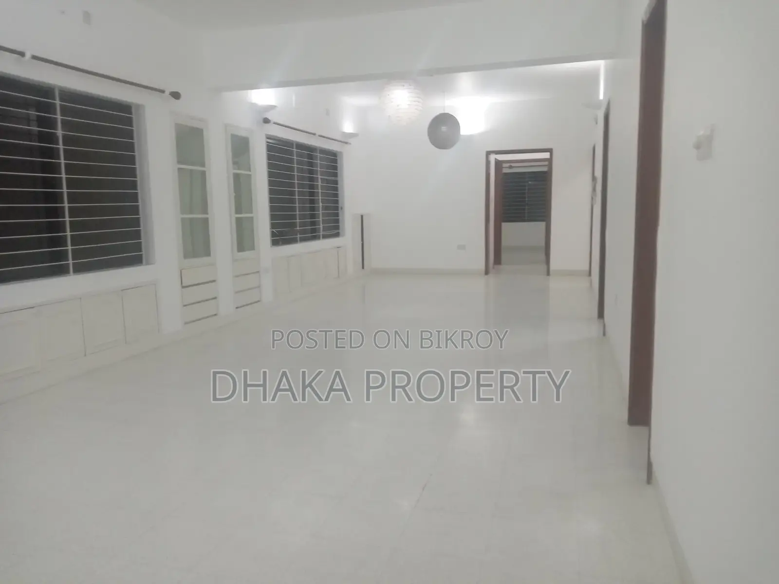 3-Bedrooms 2800-Sqft Apartment Rent in Baridhara Diplomatic Area