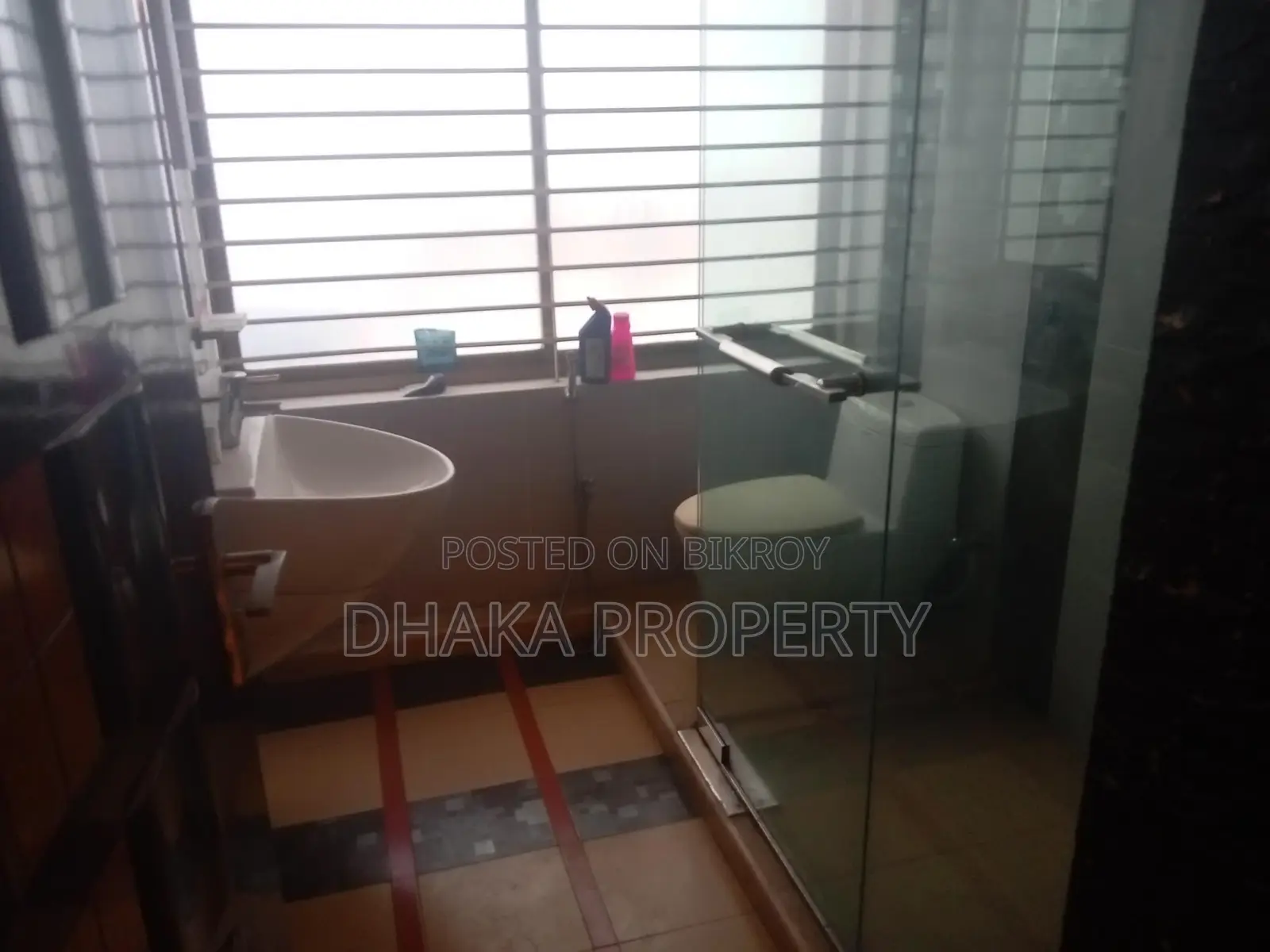 গুলশান-১ এ এক্সক্লুসিভ ফুল ফার্নিশড অ্যাপার্টমেন্ট ভাড়া