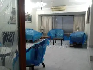 Full-Furnished Luxurious 3-Bedrooms Apartment Rent in Baridhara