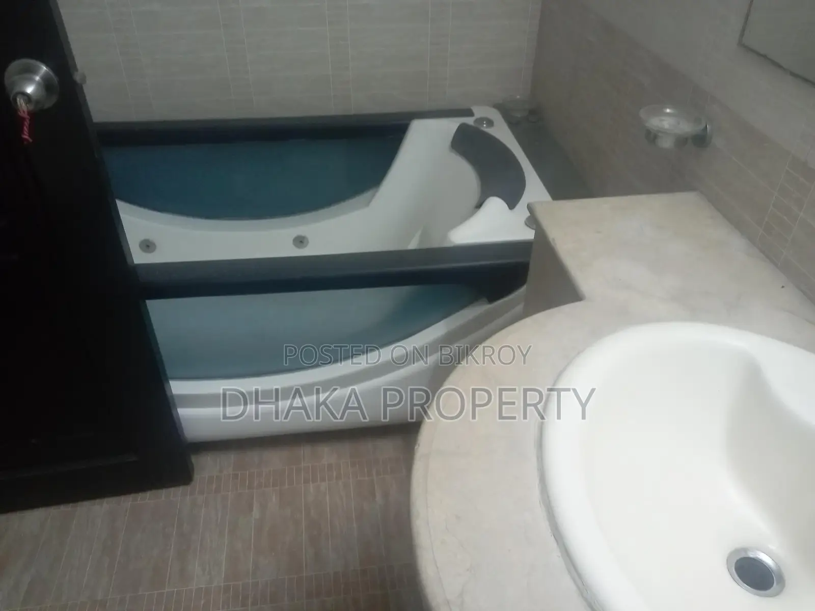 Semi-Furnished(5000-Sqft) Luxurious Apartment Rent in Baridhara