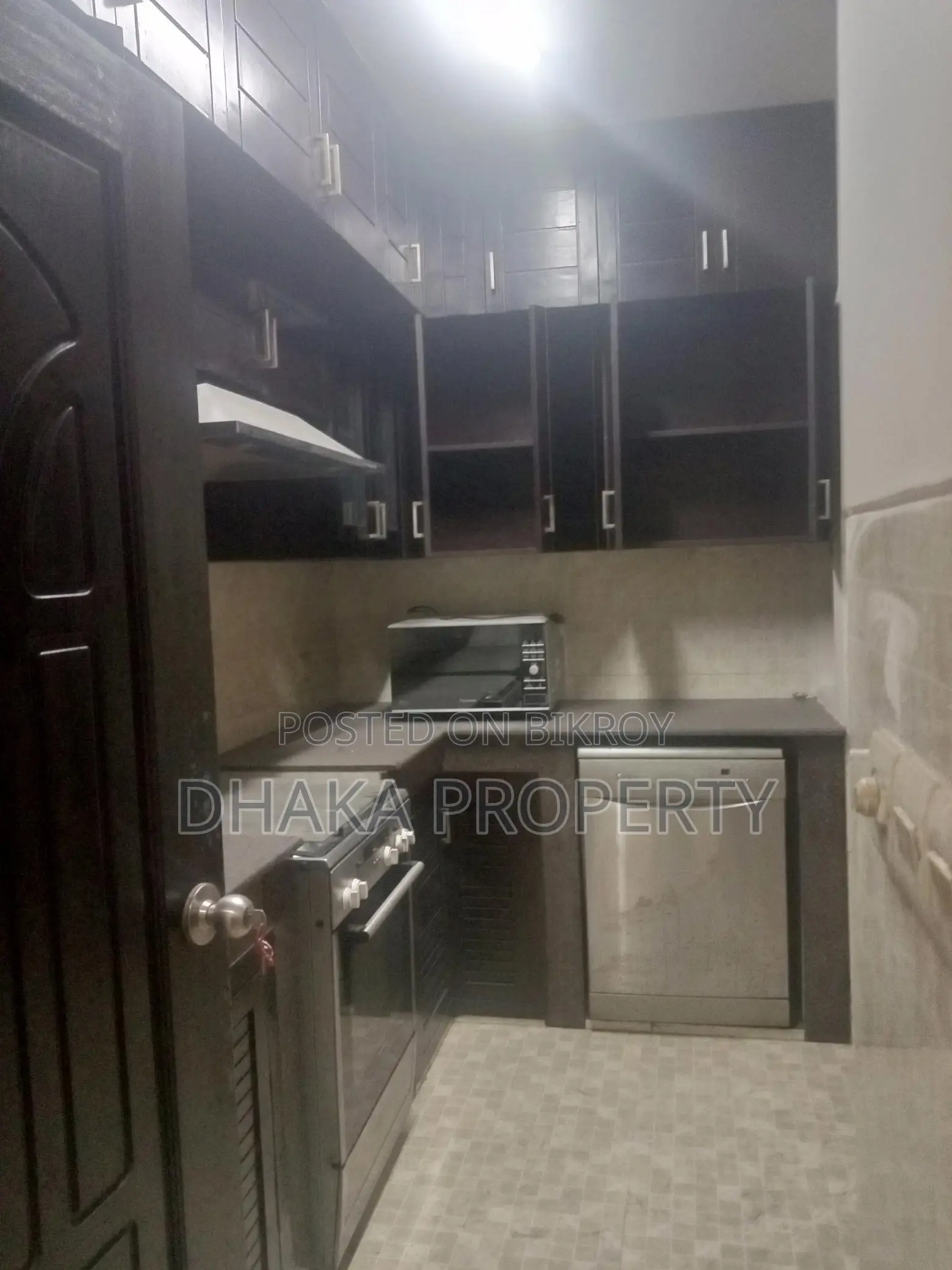 Semi-Furnished(5000-Sqft) Luxurious Apartment Rent in Baridhara