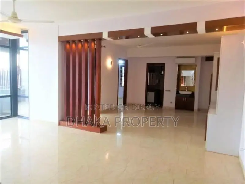 (Gym-Swimming pool) 4 Beds Semi-Furnished Flat Rent in Gulshan