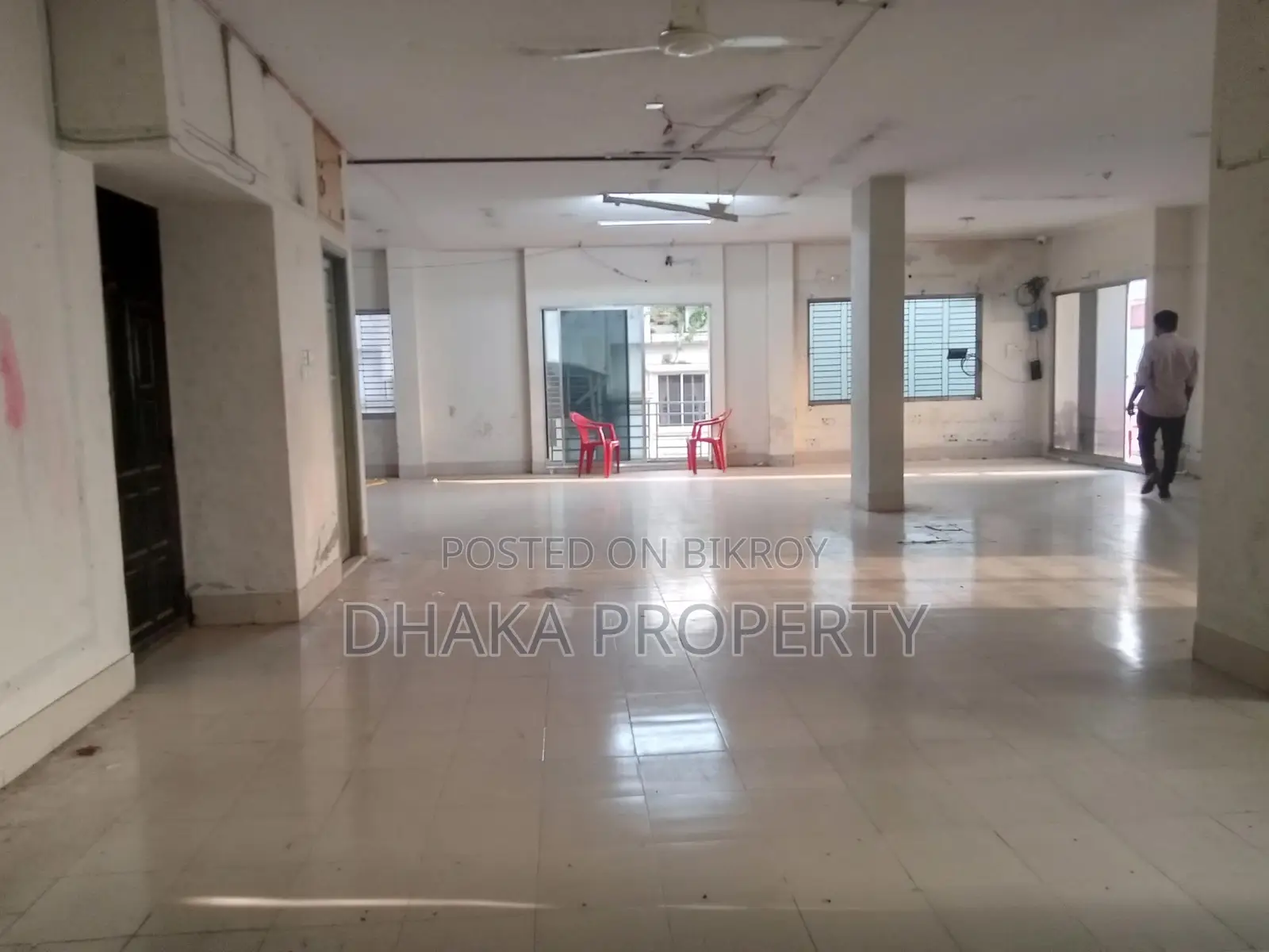 বনানী নর্থে (৩৫০০ বর্গফুট) অফিস স্পেস ভাড়া