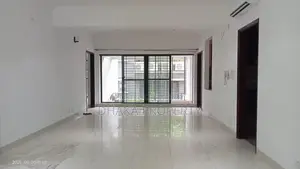 Gym Swimming Pool Luxury Apartment Rent 4Bed 3100SqFt.