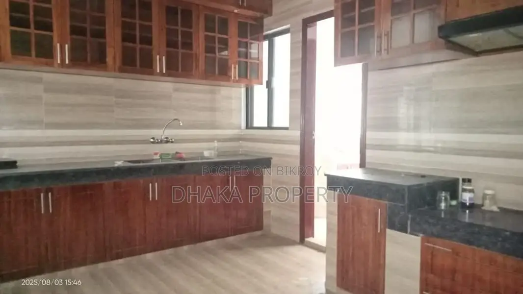 Gym Swimming Pool Luxury Apartment Rent 4Bed 3100SqFt.