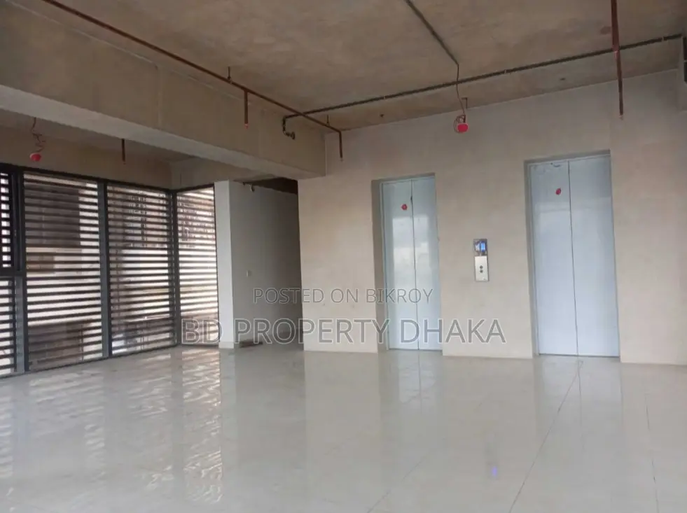 3820 Sqft Open Commercial newly building Rent. in Gulshan