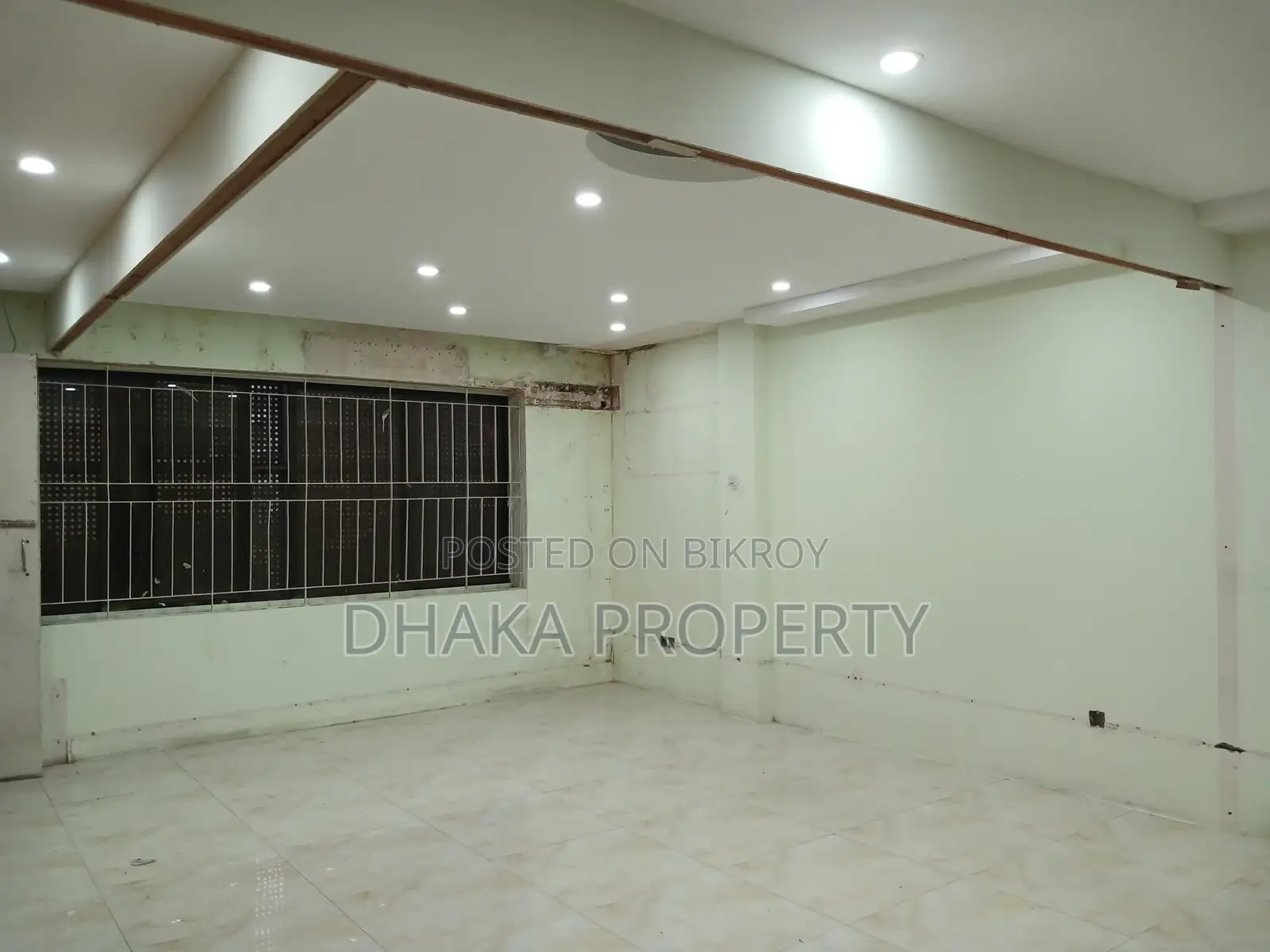 গুলশান এভিনিউতে ২০০০ বর্গফুটের বাণিজ্যিক অফিস স্পেস ভাড়া