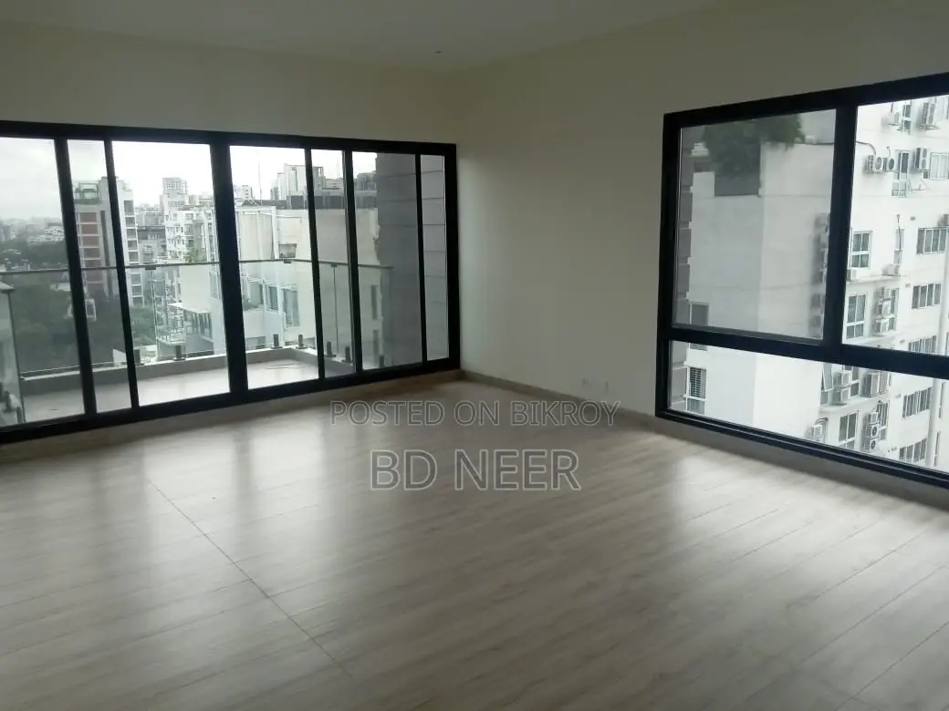 New Duplex 5 Bedroom Gym Swimming Flat Rent in Gulshan-1