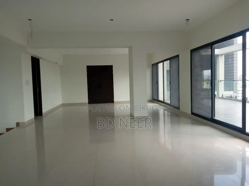 New Duplex 5 Bedroom Gym Swimming Flat Rent in Gulshan-1