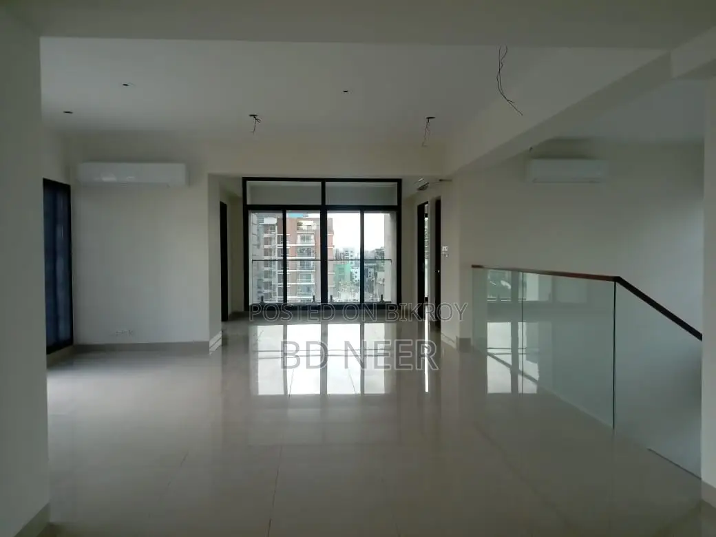 New Duplex 5 Bedroom Gym Swimming Flat Rent in Gulshan-1