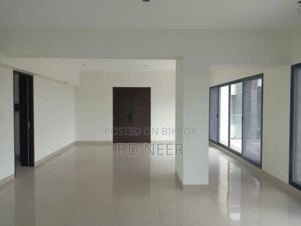 New Duplex 5 Bedroom Gym Swimming Flat Rent in Gulshan-1