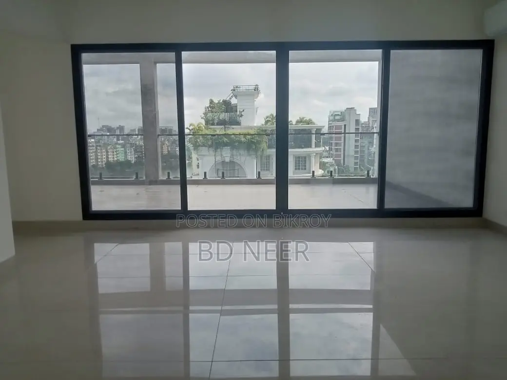 New Duplex 5 Bedroom Gym Swimming Flat Rent in Gulshan-1