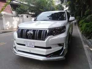 ভাড়ার জন্য প্রাডো