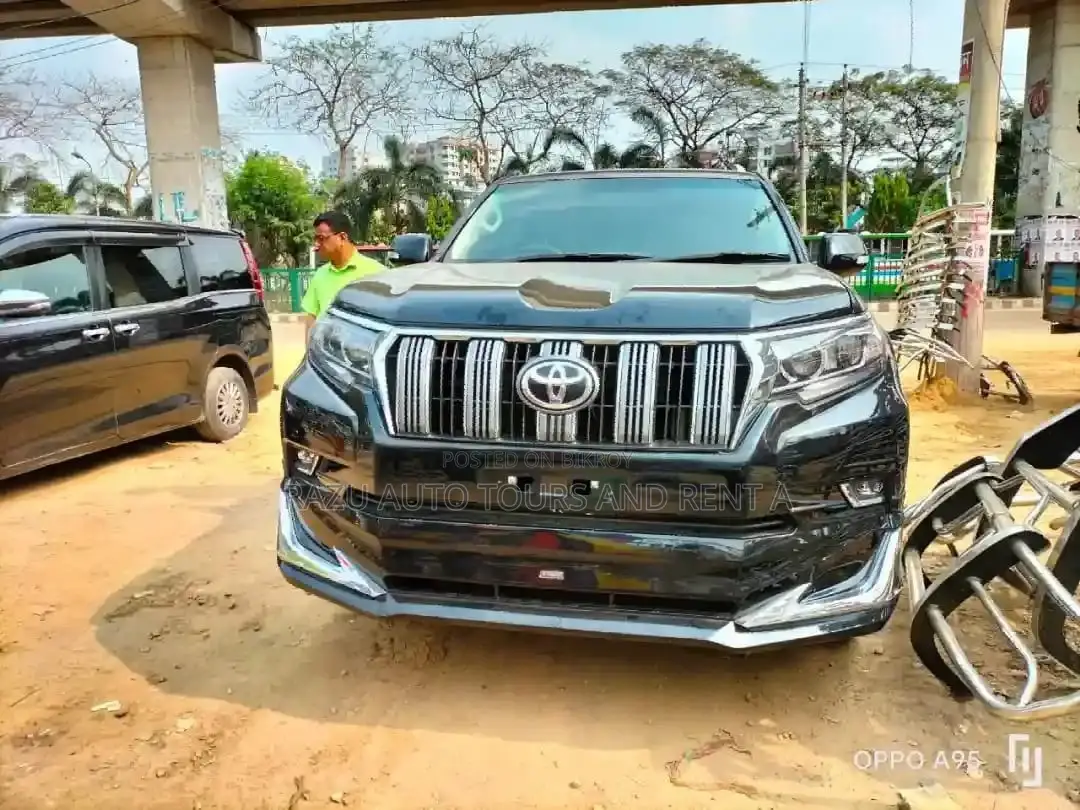 ভাড়ার জন্য প্রাডো
