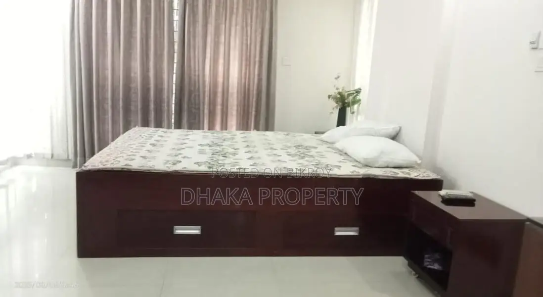 ২৮০০ বর্গফুট সম্পূর্ণ ফার্নিশড জিম ও সুইমিং পুলসহ অ্যাপার্টমেন্ট গুলশানে ভাড়ার জন্য