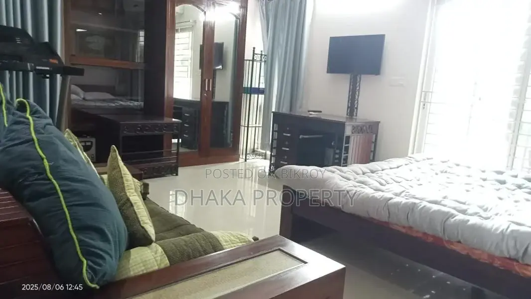 ২৮০০ বর্গফুট সম্পূর্ণ ফার্নিশড জিম ও সুইমিং পুলসহ অ্যাপার্টমেন্ট গুলশানে ভাড়ার জন্য