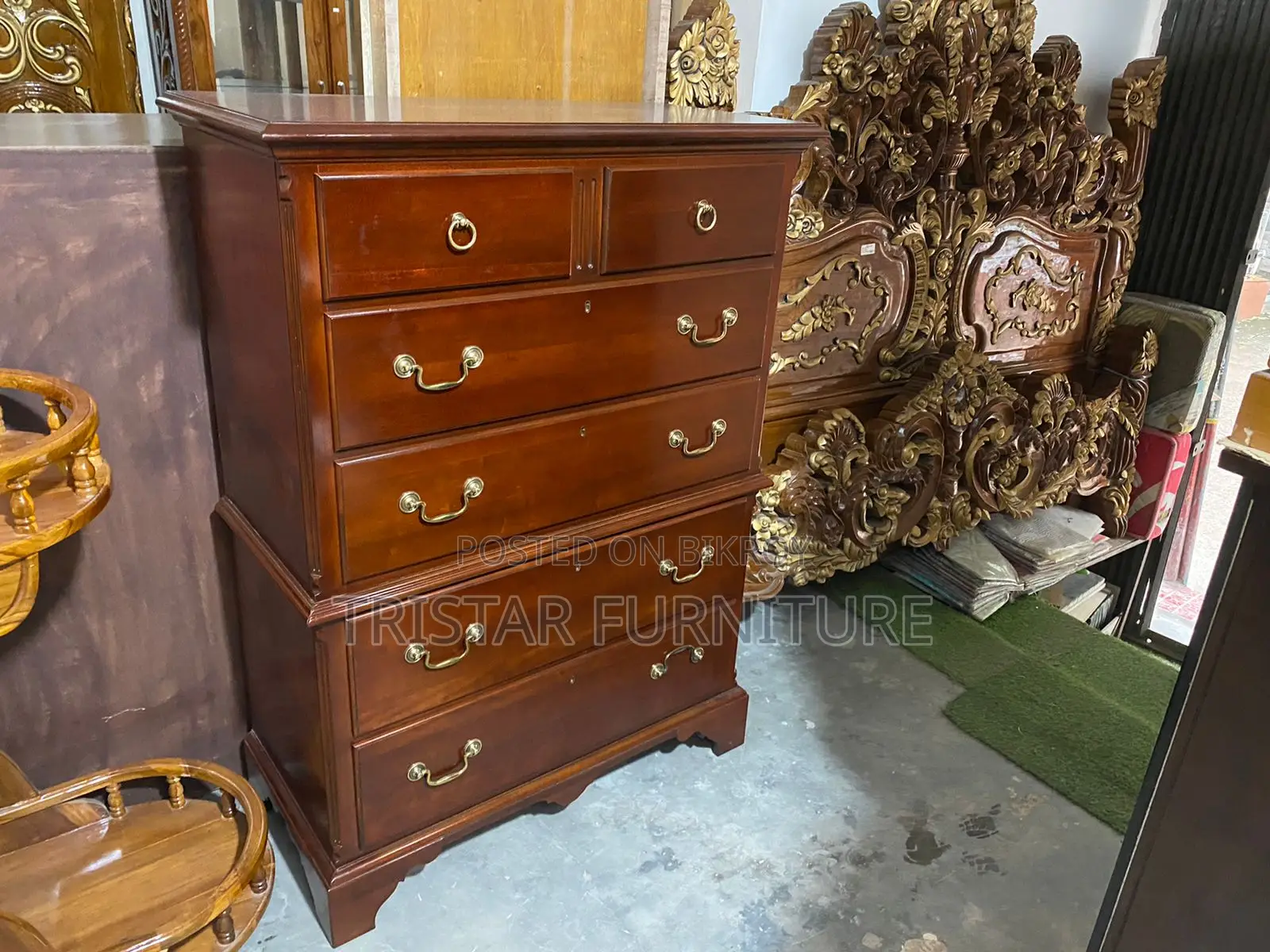 Drexel Heritage Georgian Flame Mahogany Twelve Drawer