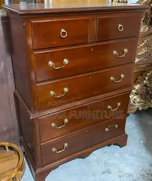 Drexel Heritage Georgian Flame Mahogany Twelve Drawer