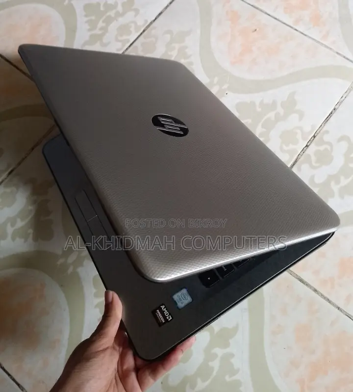 HP Core i5 6th Gen Laptop, 8GB RAM, 500GB HDD.