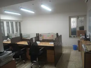 ৩৬০০ বর্গফুটের আবাসিক/অফিস স্পেস ভাড়ার জন্য