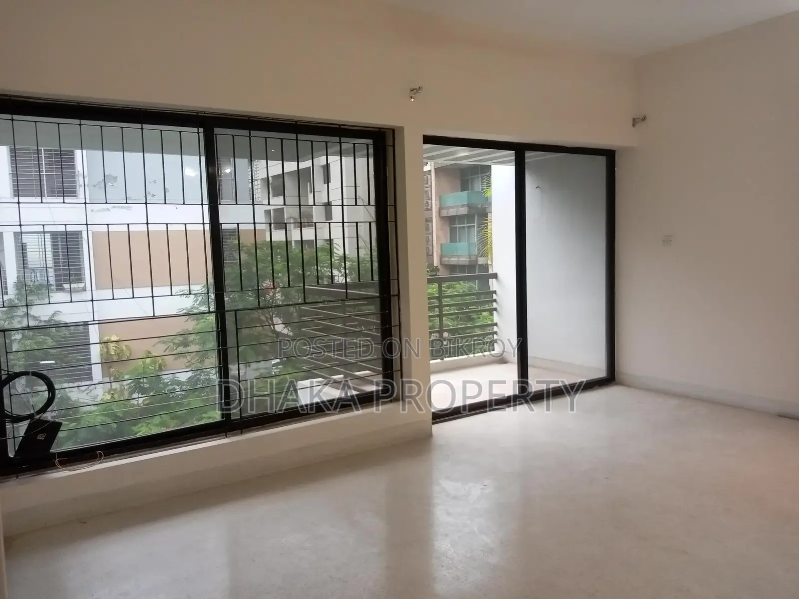 3300-Sqft Semi Furnished 4 Bedrooms Apartment Rent in Baridhara