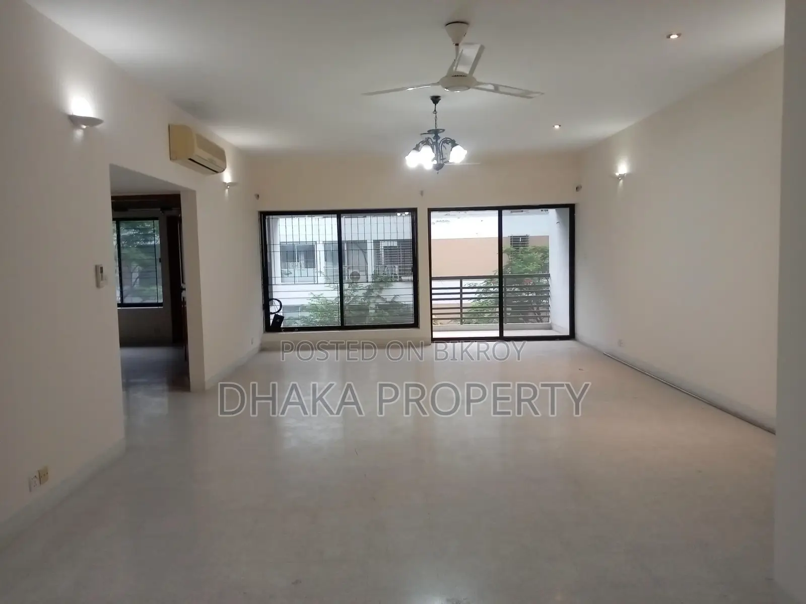 3300-Sqft Semi Furnished 4 Bedrooms Apartment Rent in Baridhara