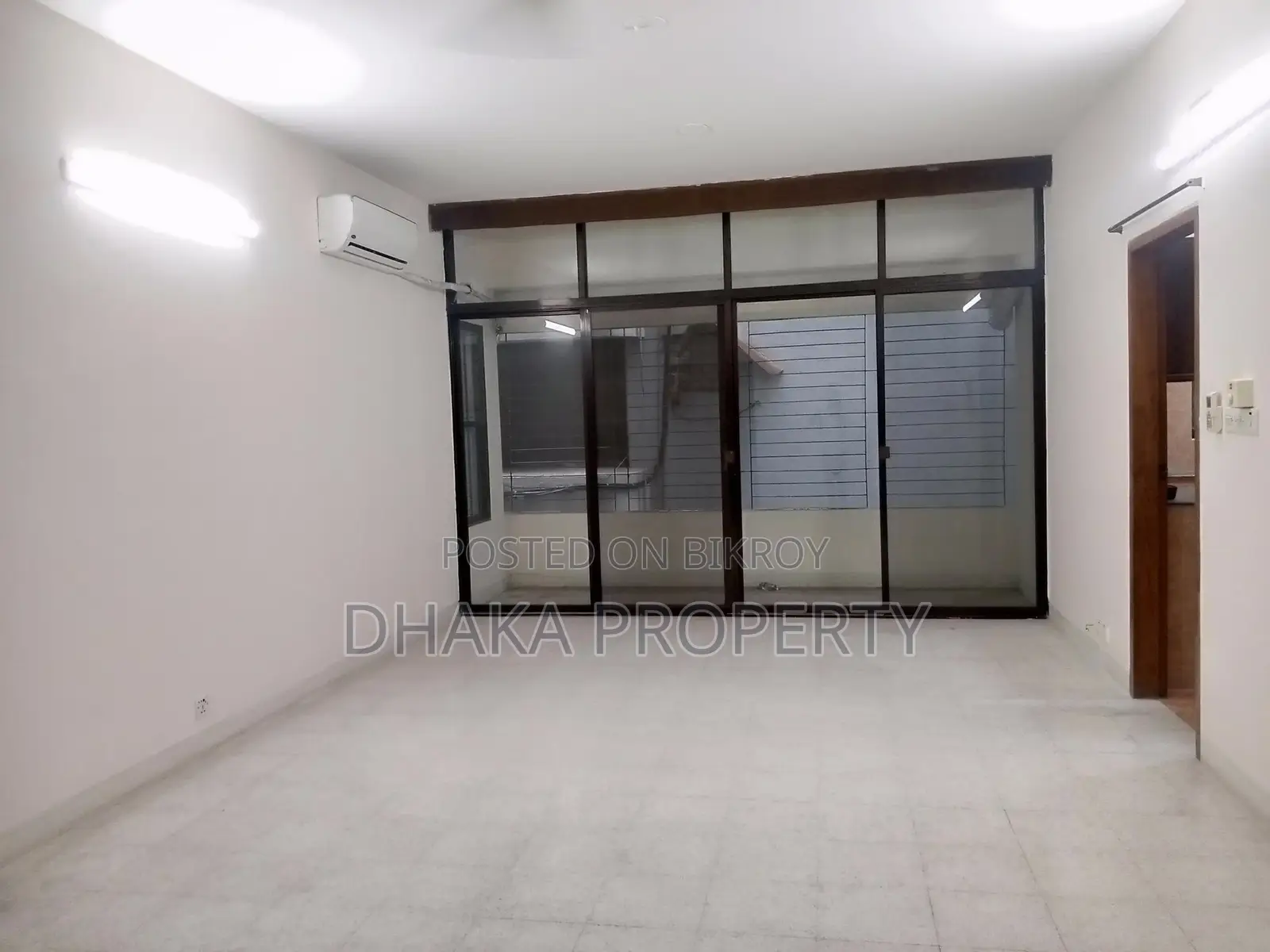 3300-Sqft Semi Furnished 4 Bedrooms Apartment Rent in Baridhara