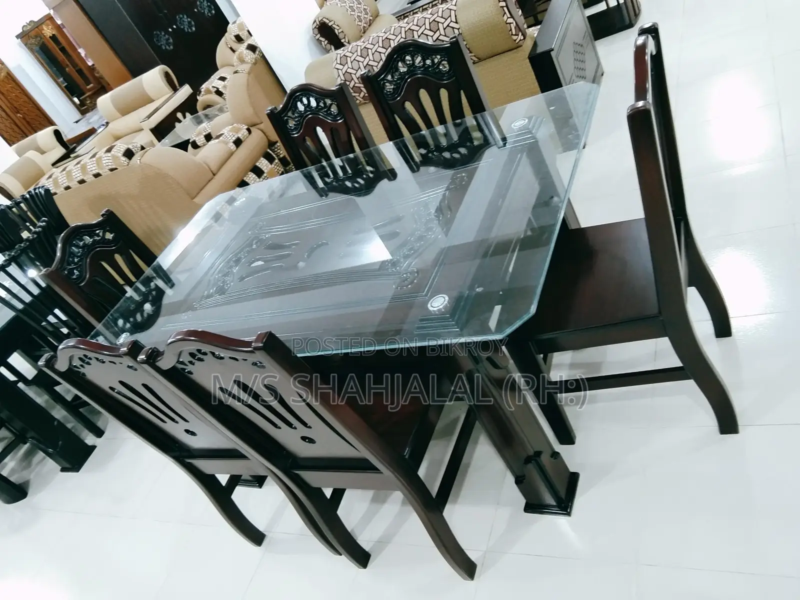 Dining Table Processing Technology. 6 Chairs