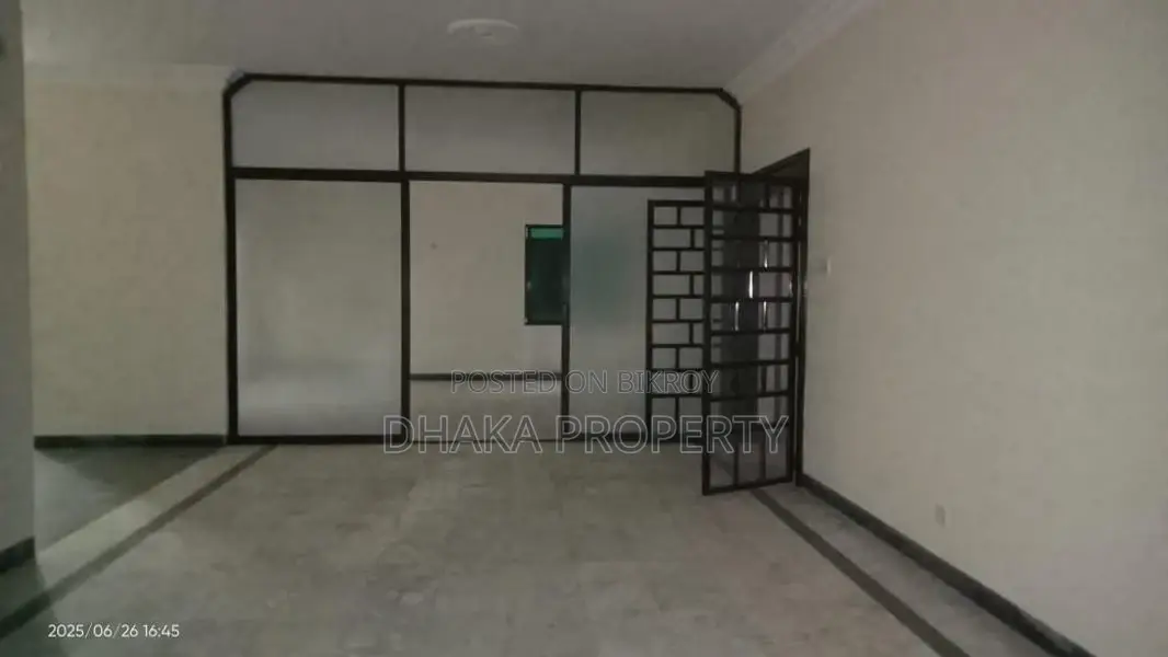 গুলশান-২ এ ৪ বেডরুমের আন-ফার্নিশড অ্যাপার্টমেন্ট ভাড়া