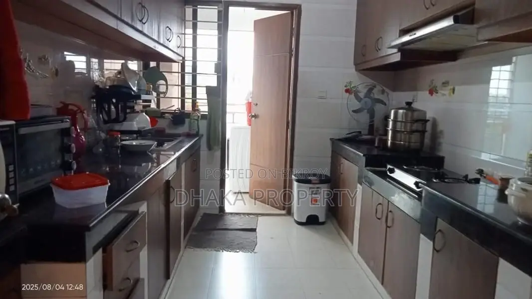 4Bed_Luxury Furnish Apartment Rent At Gulshan (3000sqFt.)