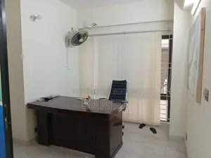 গুলশান-১ এ ২৪০০ বর্গফুটের আনফার্নিশড রেসিডেন্স বিল্ডিং অফিস ভাড়ার জন্য
