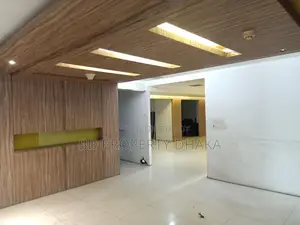 গুলশান এভিনিউতে ৬০৬৫ বর্গফুটের ওপেন কমার্শিয়াল স্পেস ভাড়া