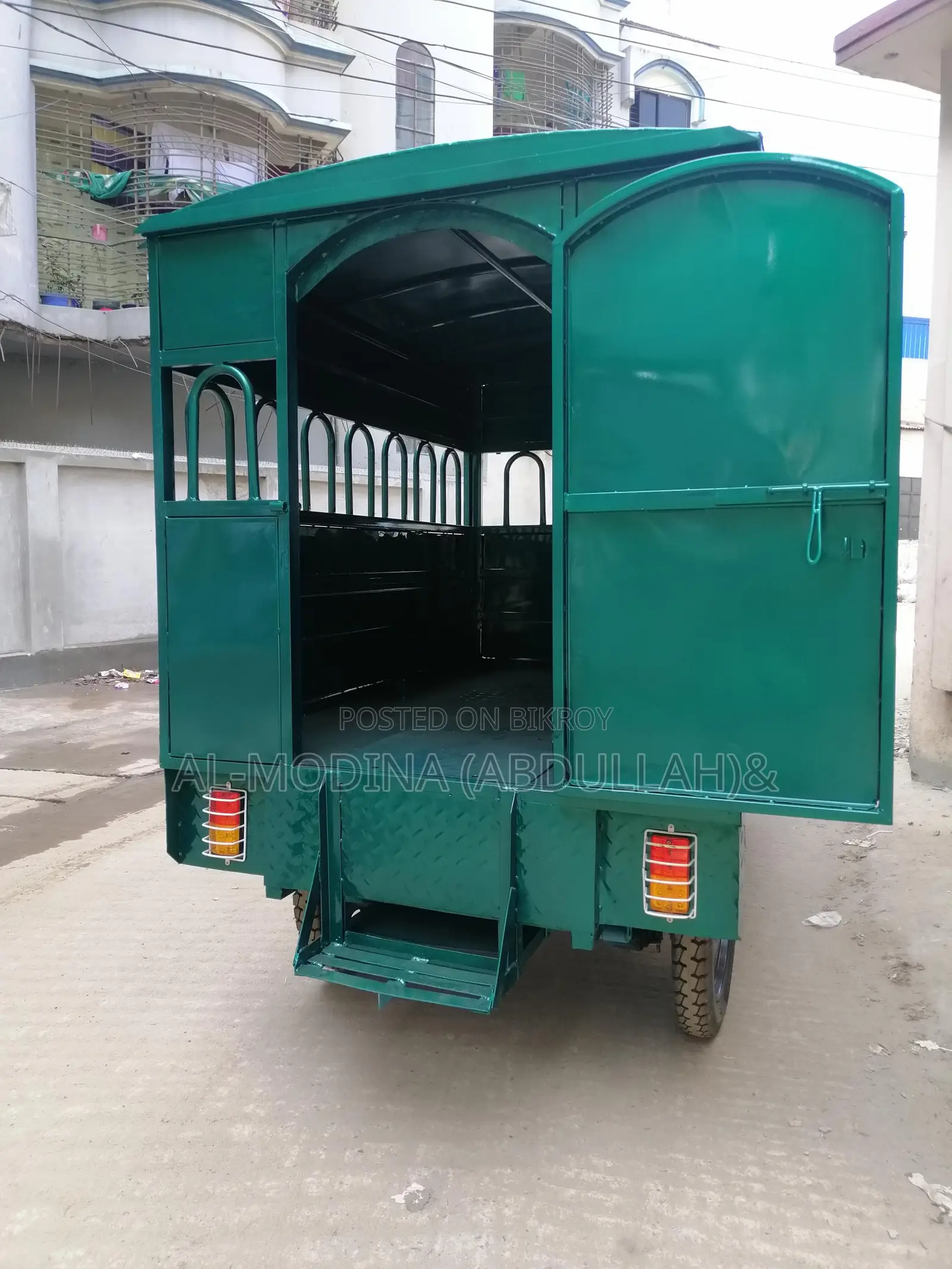 মডেল - 1301_ স্কুল ভ্যান_ডাটাই মটর