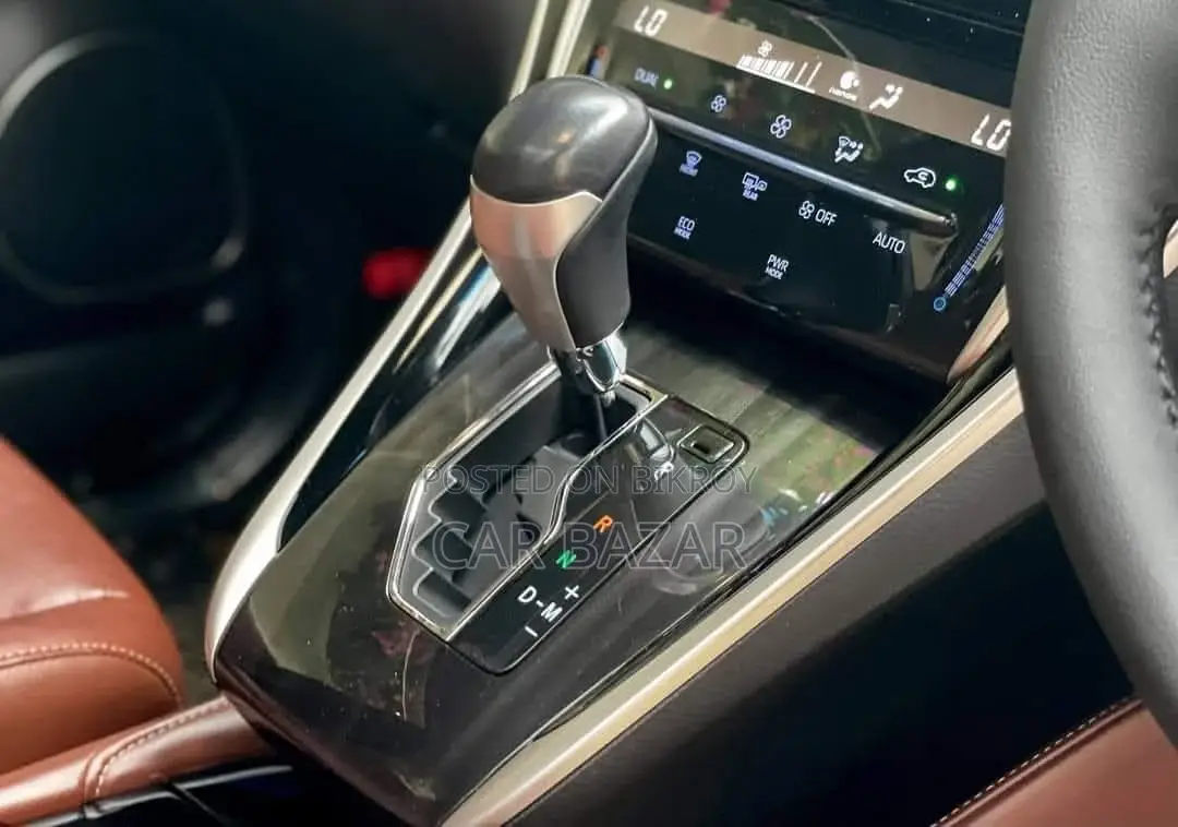Toyota Harrier PROGRESS METAL ADV 2019