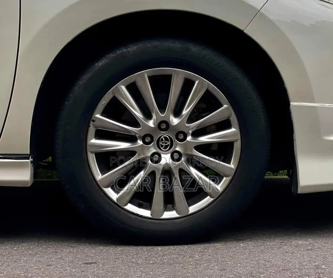 Toyota Harrier PROGRESS METAL ADV 2019