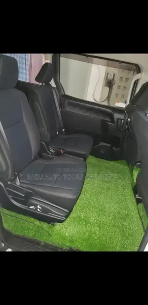 Hybrid Noah For Rent