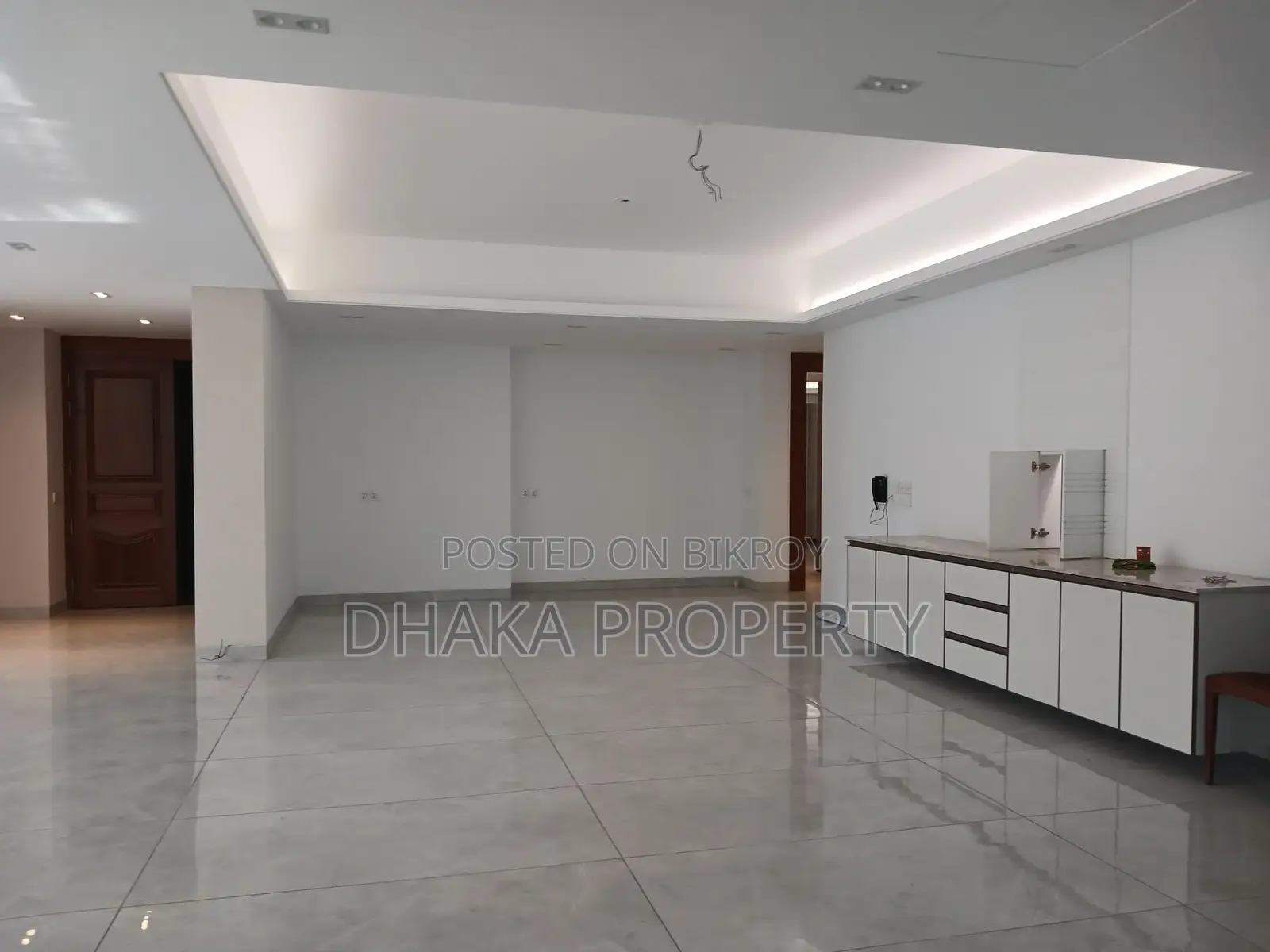 4000sqFt.Gym Swimming Pool Luxurious Semi Furnish Flat Rent at Baridhara