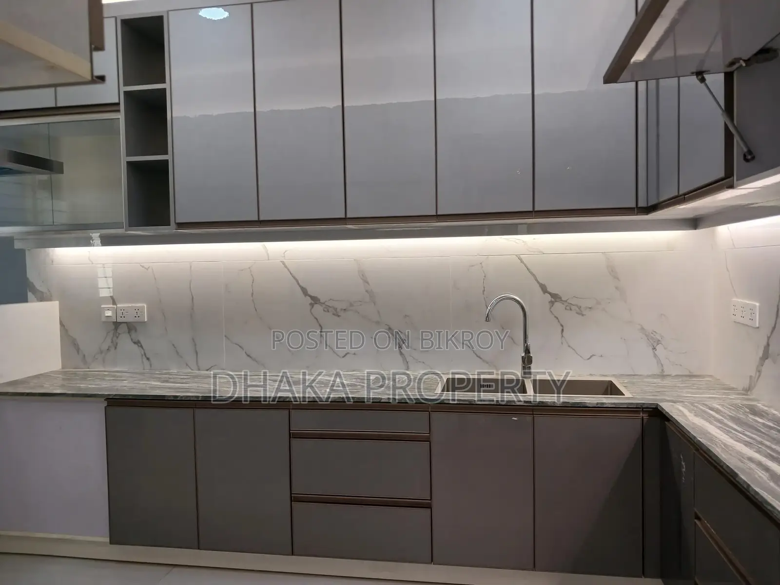 4000sqFt.Gym Swimming Pool Luxurious Semi Furnish Flat Rent at Baridhara