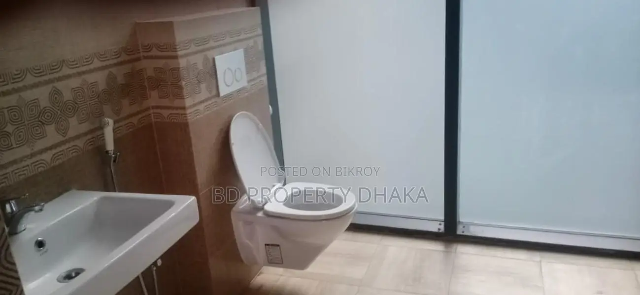 6200 sqft Commercial Open Space for Rent