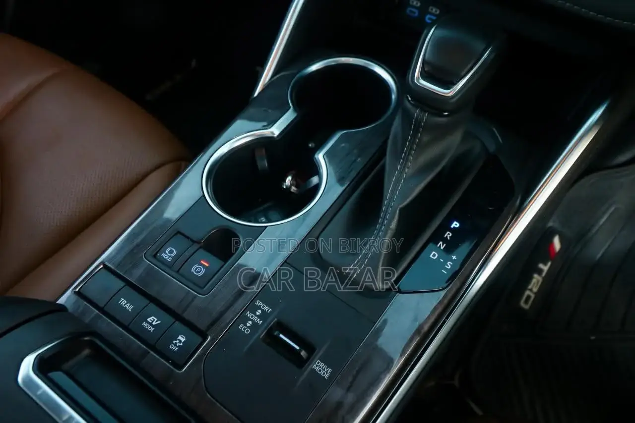 Toyota Highlander LUXURY SUV 7SEATER 2023
